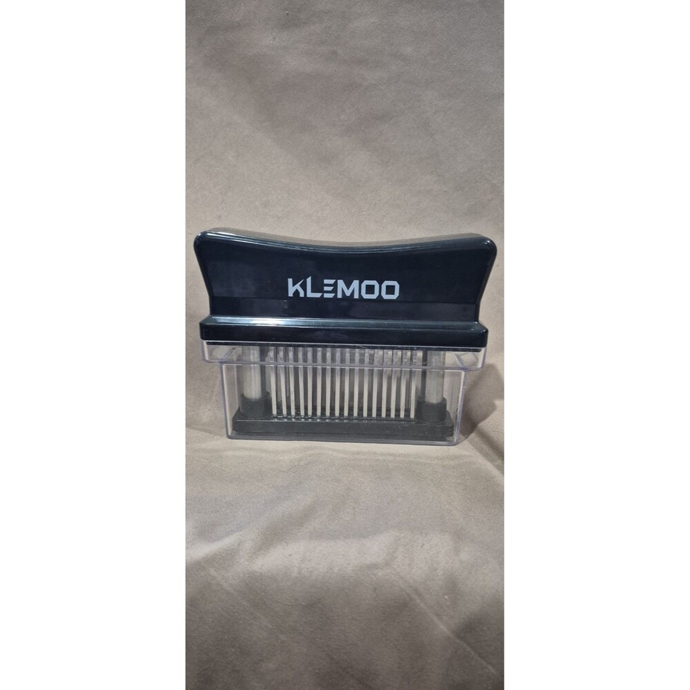 Klemoo Meat Tenderizer 32-Stainless Steel Needle Prongs Cooking Kitchen Tool